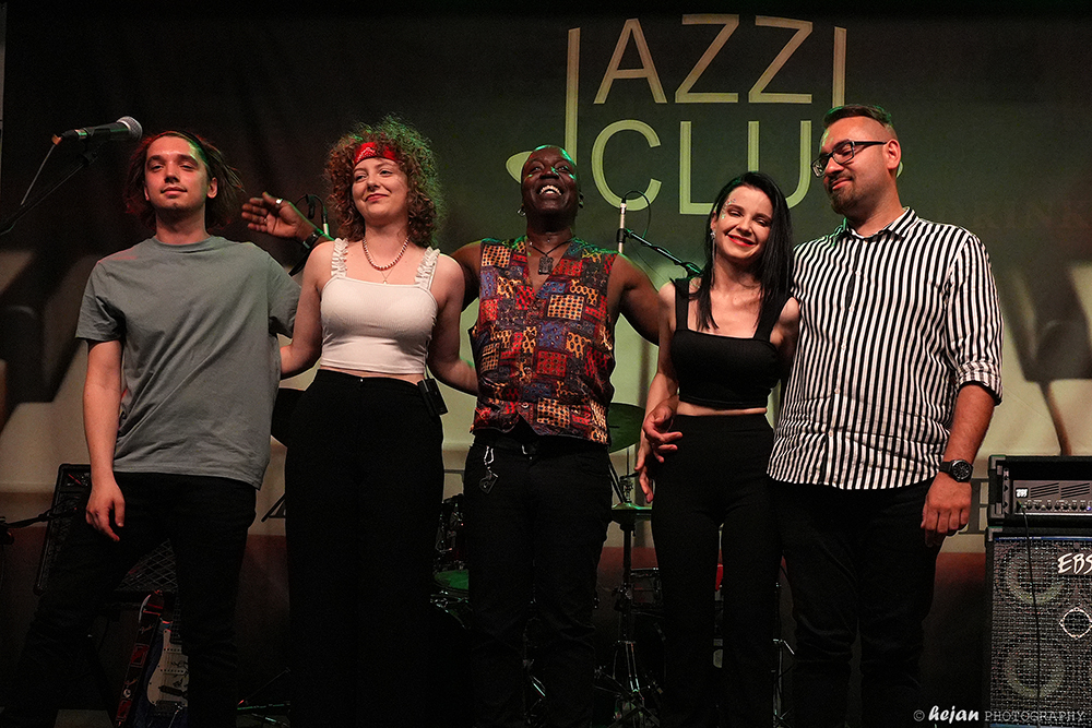 JazzClub - Joanna Dudkowska Band feat. Chuc Frazier 