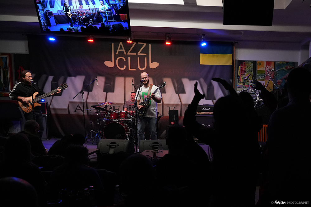 JazzClub - SZUMY