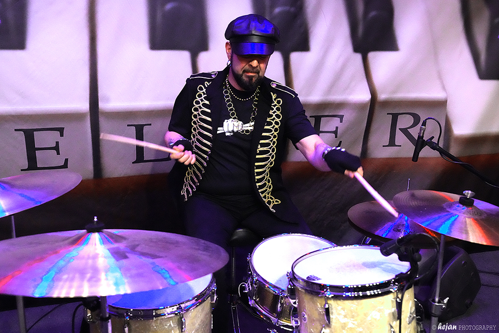 JazzClub - Niki Buzz Band