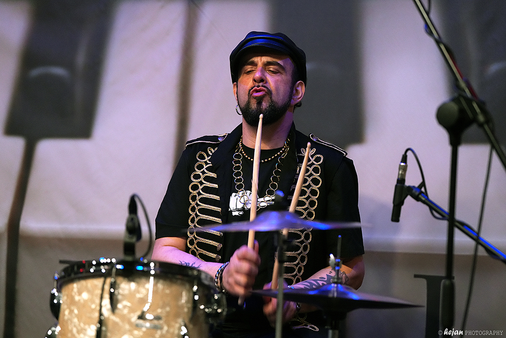 JazzClub - Niki Buzz Band