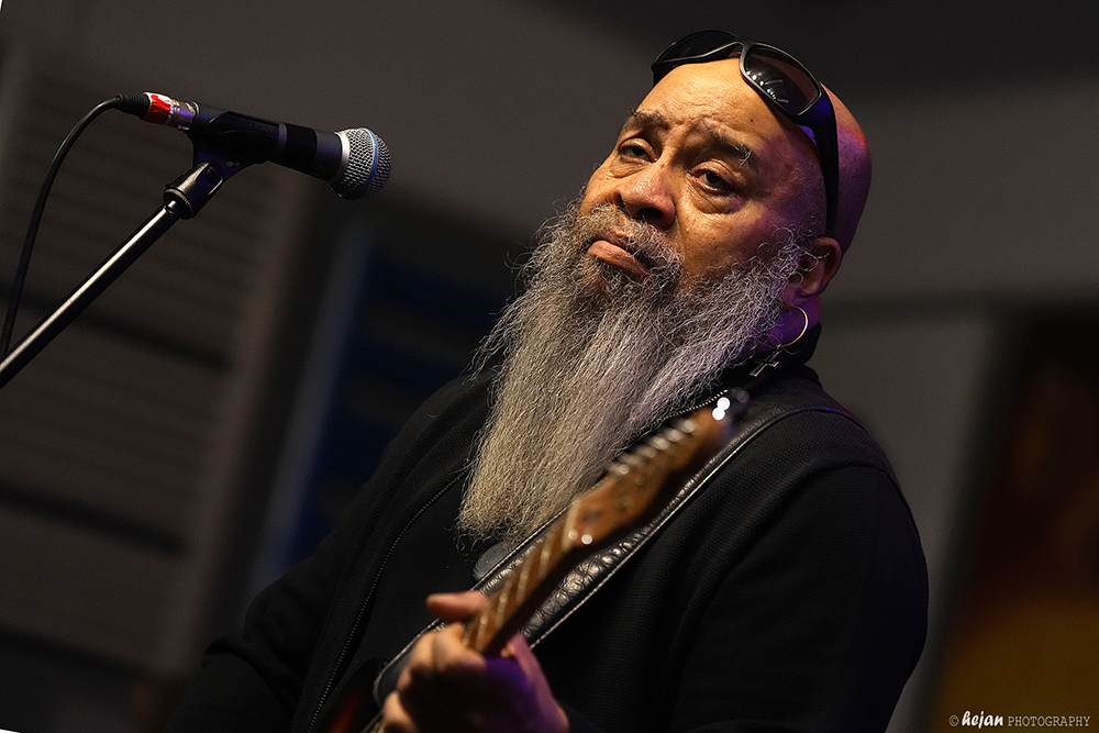 JazzClub - Niki Buzz Band