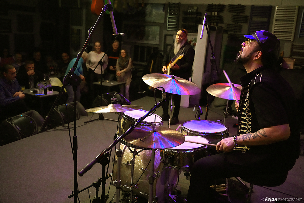 JazzClub - Niki Buzz Band